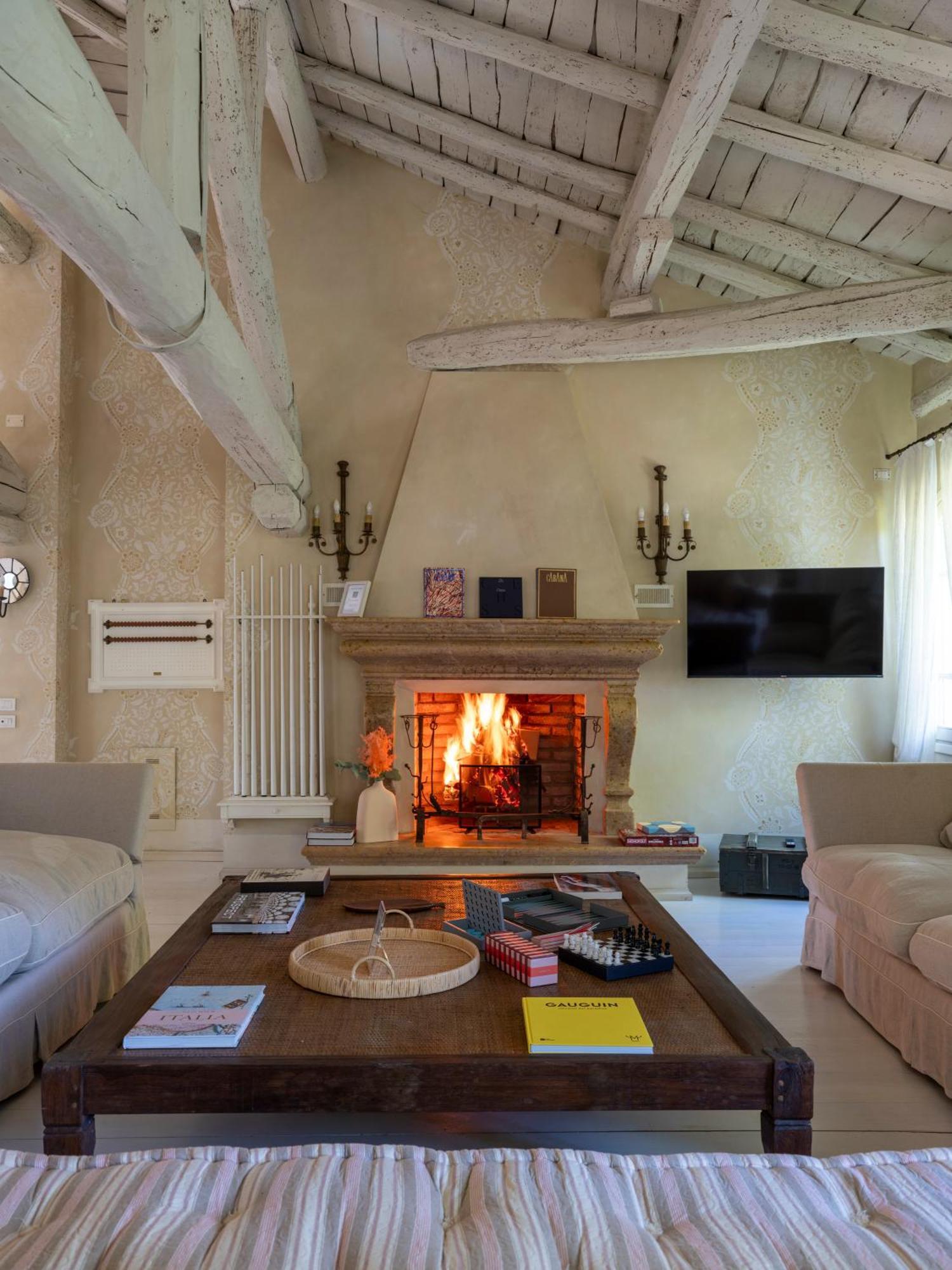 Elizabeth Country House, A Member Of Design Hotels Minerbio ภายนอก รูปภาพ